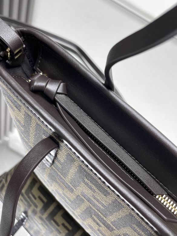 8100 23X19.5X15cm H 3色 21