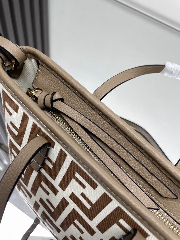 8100 23X19.5X15cm H 3色 2