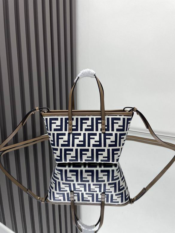 8100 23X19.5X15cm H 3色 9