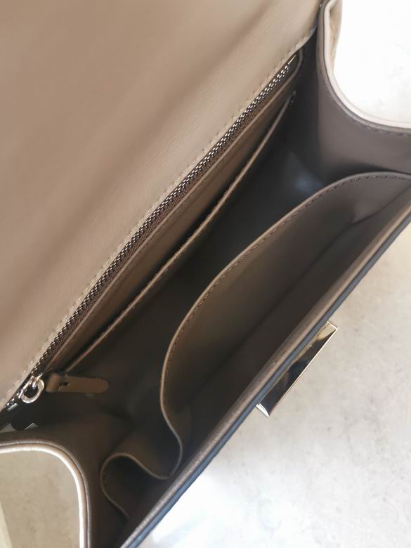 902 22.5X18X8cm TB 3