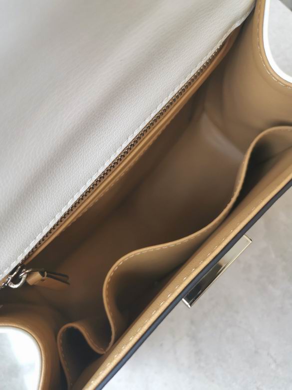 902 22.5X18X8cm TB 3