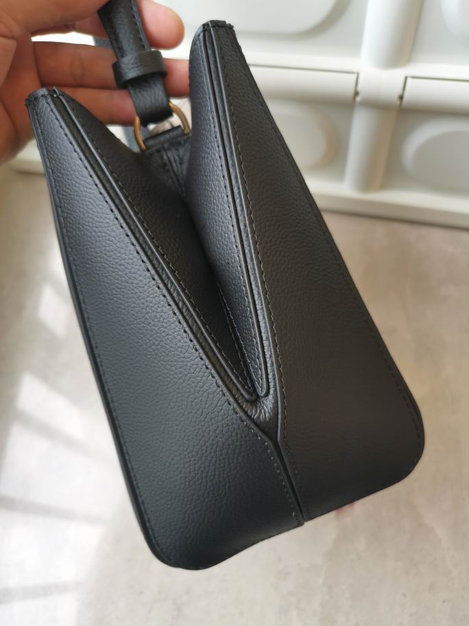 918 19X18X12.5cm TB 4