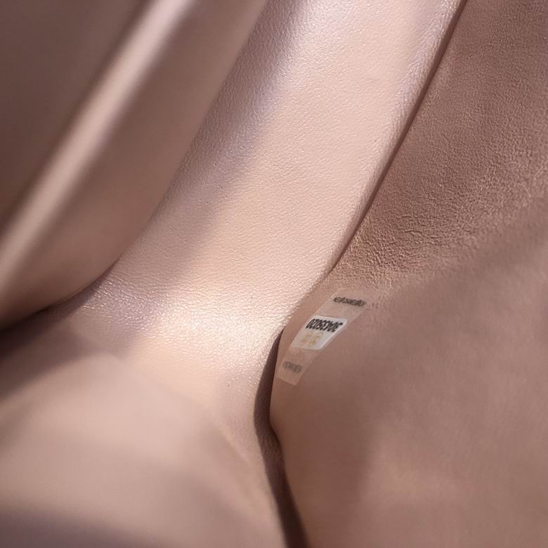 A01112 15.5X25.5X6.5cm BL 9