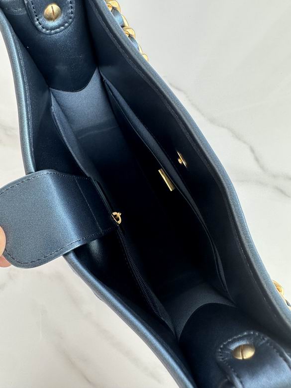 AS4532 24X22.5X7.5cm BL 6