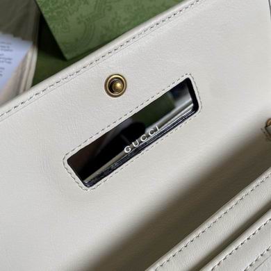 BA658243 19X10X3.5 (32)