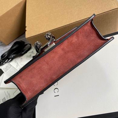 BG421970 20x15.5x5 (10)