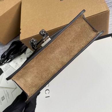 BG421970 20x15.5x5 (3)