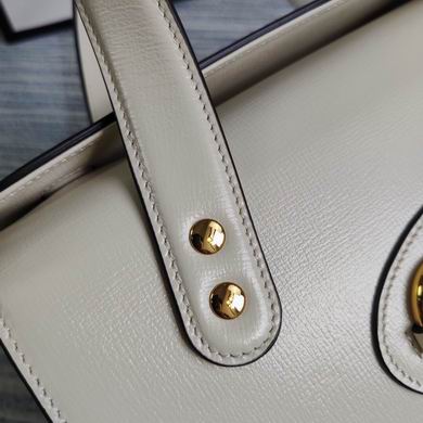 BG627323 27.5X17.5X11 (4)