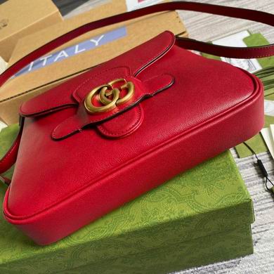 BG648934 23.5x17.5x5 (18)