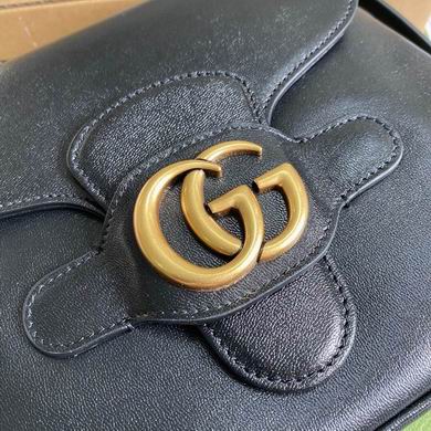 BG648934 23.5x17.5x5 (28)