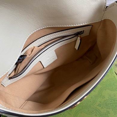 BG648934 23.5x17.5x5 (7)