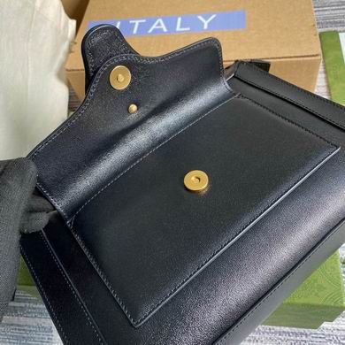 BG648999 28X21X7.5 (20)