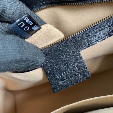 BG648999 28X21X7.5 (25)