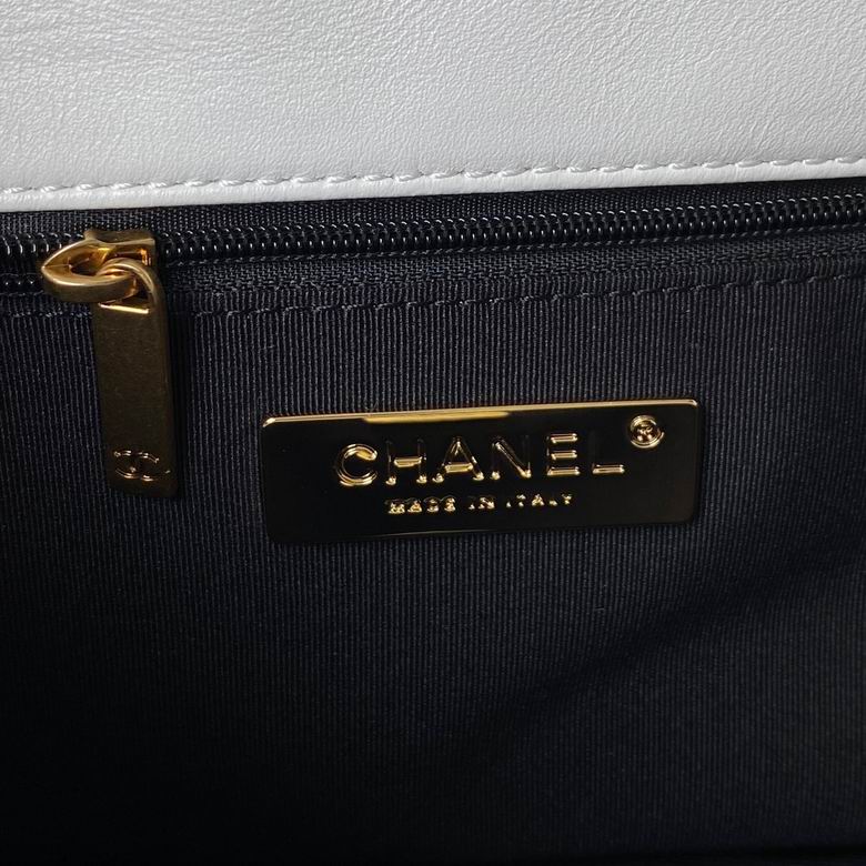 CHANEL 19 26cm AL 6 (8)