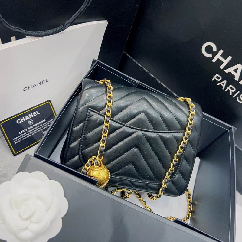 Chanel 羊皮18cm CN (5)