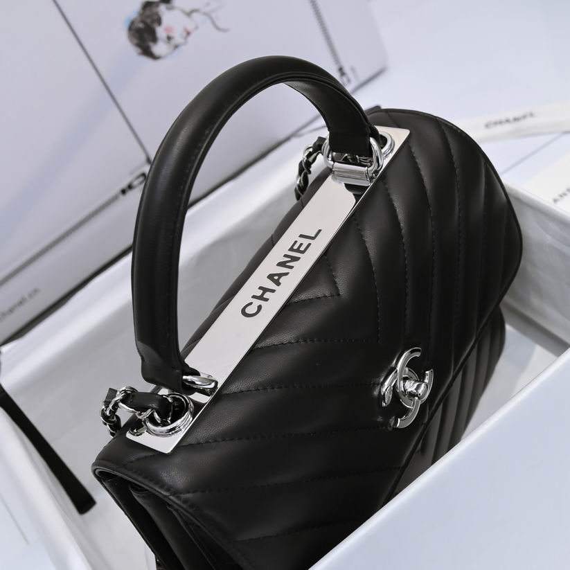 Chanel 19ss AS92236 25x12x17cm AL03 (5)