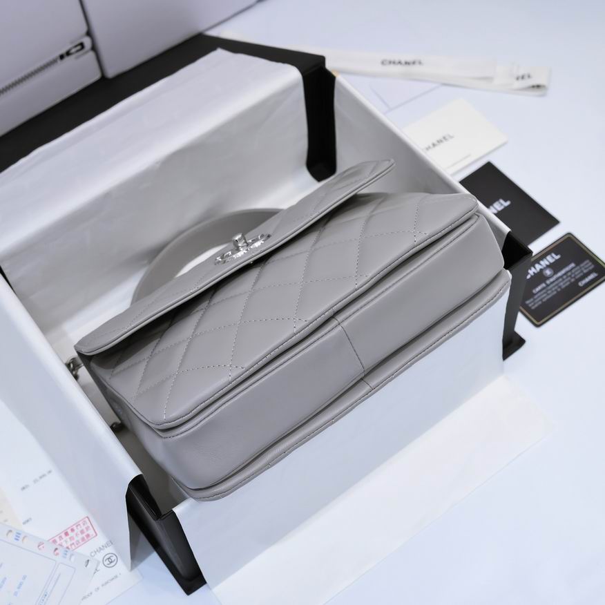 Chanel 19ss AS92236 25x12x17cm AL06 (4)