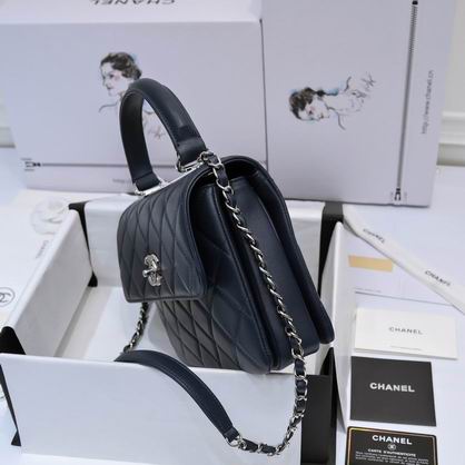 Chanel 19ss AS92236 25x12x17cm AL11 (2)