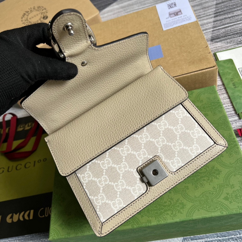 Dionysus 421970 20X15.5X5cm MP (6)