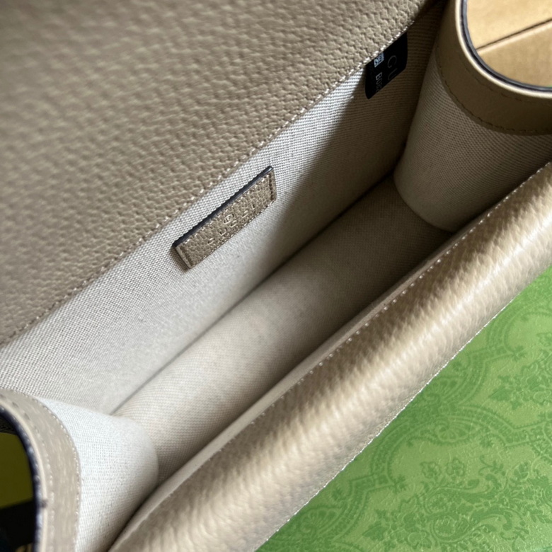 Dionysus 421970 20X15.5X5cm MP (7)