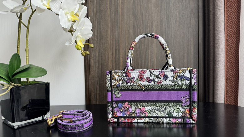 Dior 7001 21 5x13x7 5cm wz_3