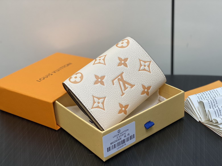 Emilie M60688 12x9 5x1 5cm gf3_3