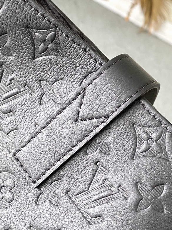 Excursion M24777 33x37x13cm gf_7