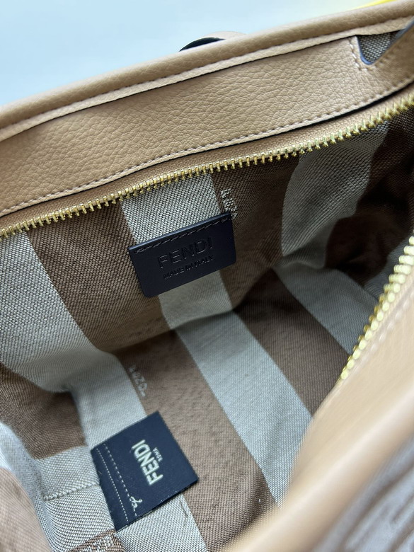 Fendi 3017 23x19 5x15cm jj1_8