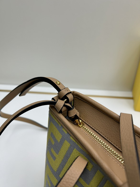 Fendi 3017 23x19 5x15cm jj3_5