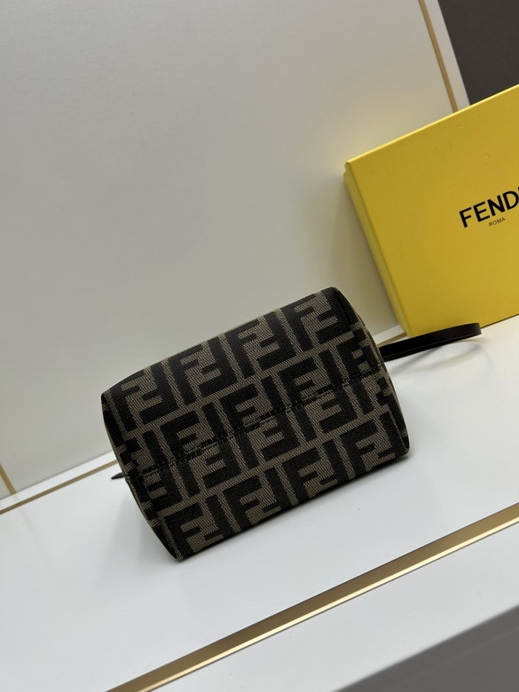 Fendi 3017 23x19 5x15cm jj4_4