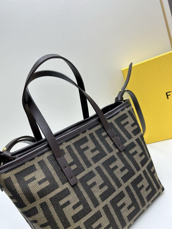 Fendi 3017 23x19 5x15cm jj4_6