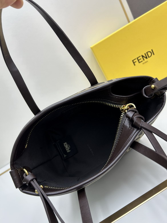 Fendi 3017 23x19 5x15cm jj4_7