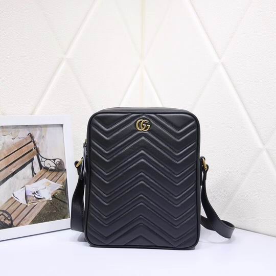 GG Marmont 523365 20x24.5x7cm df (1)