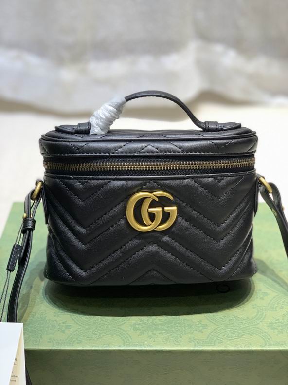 GG Marmont 672253 19x13x7cm df05 (1)