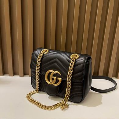 GG Marmont 739682580 18x13.5x8cm zy (1)