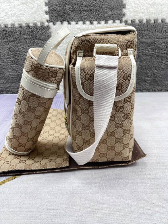 Gucci 42x30x15cm CX (4)
