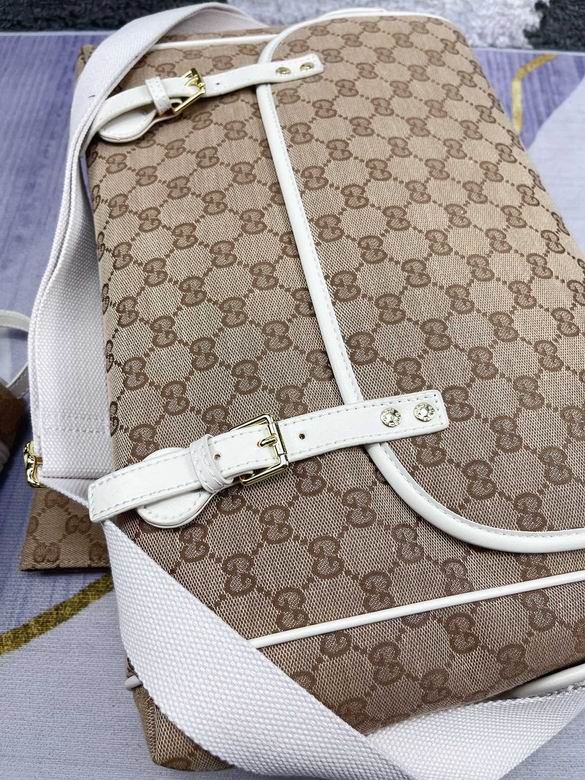 Gucci 42x30x15cm CX (5)