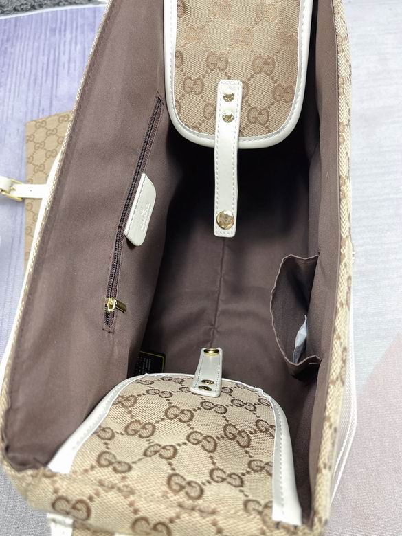 Gucci 42x30x15cm CX (7)