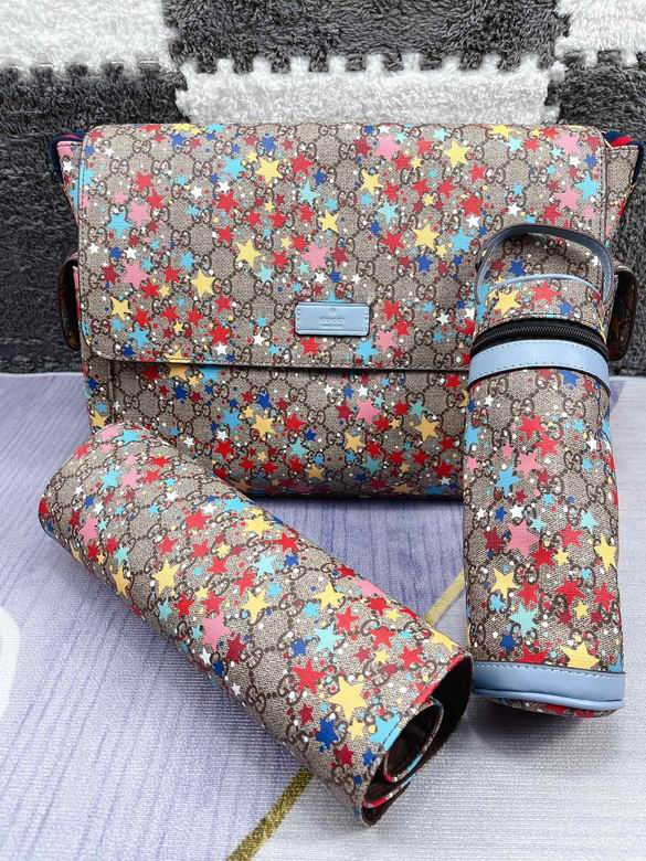 Gucci 42x30x15cm CX 12 (2)