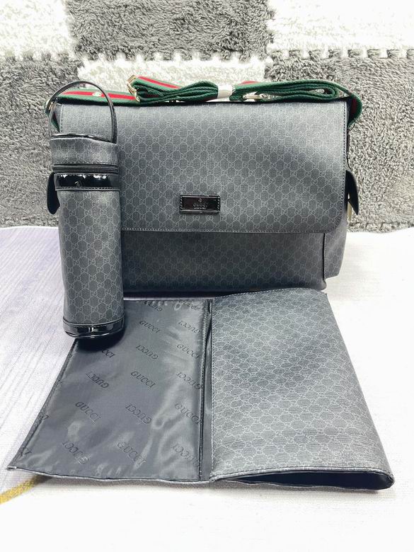 Gucci 42x30x15cm CX 15 (2)