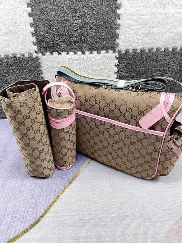 Gucci 42x30x15cm CX 2 (4)
