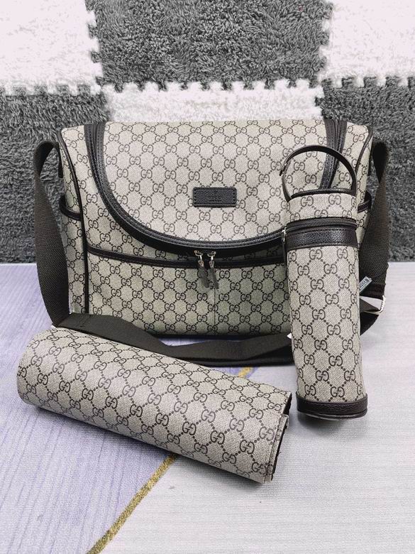 Gucci 42x30x15cm CX 3 (1)