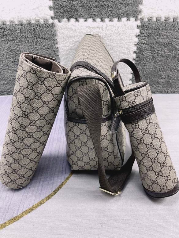 Gucci 42x30x15cm CX 3 (2)