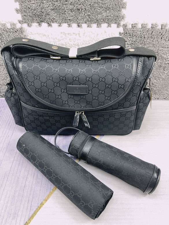Gucci 42x30x15cm CX 4 (2)
