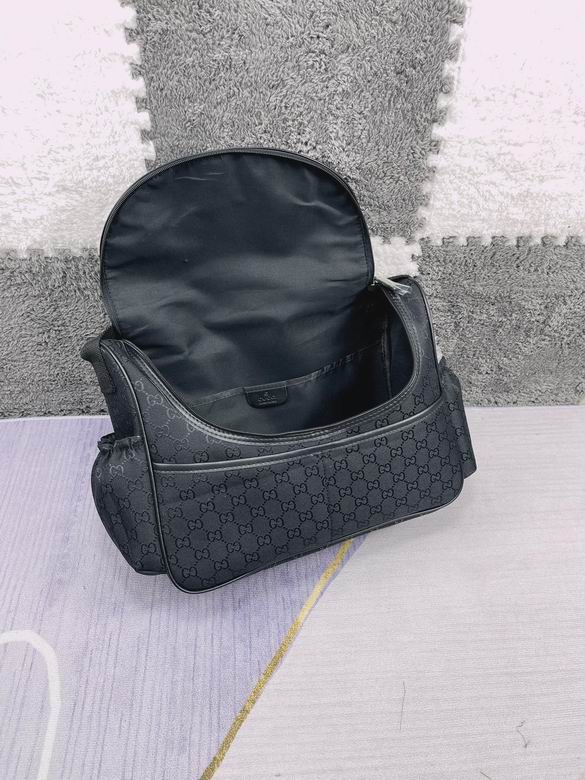 Gucci 42x30x15cm CX 4 (5)