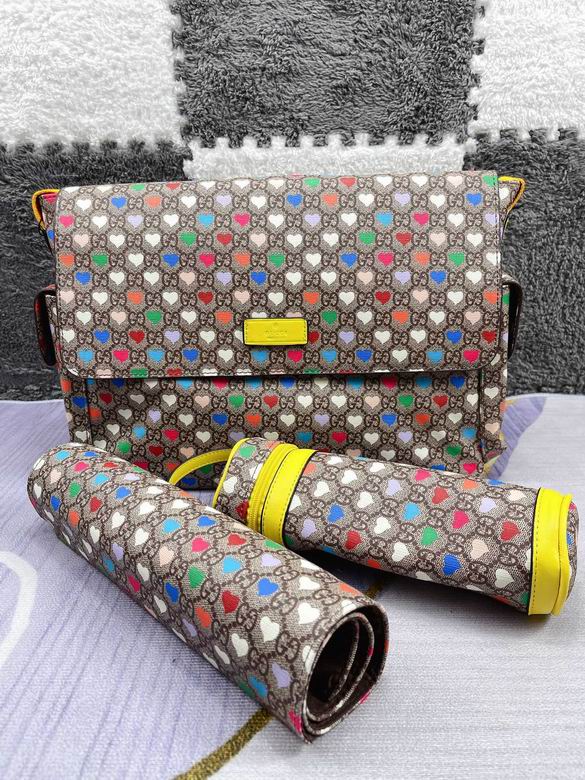 Gucci 42x30x15cm CX 8 (2)