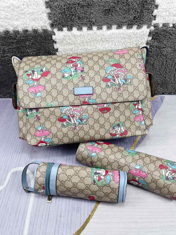 Gucci 42x30x15cm CX 9 (1)