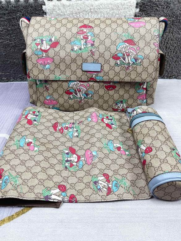 Gucci 42x30x15cm CX 9 (2)