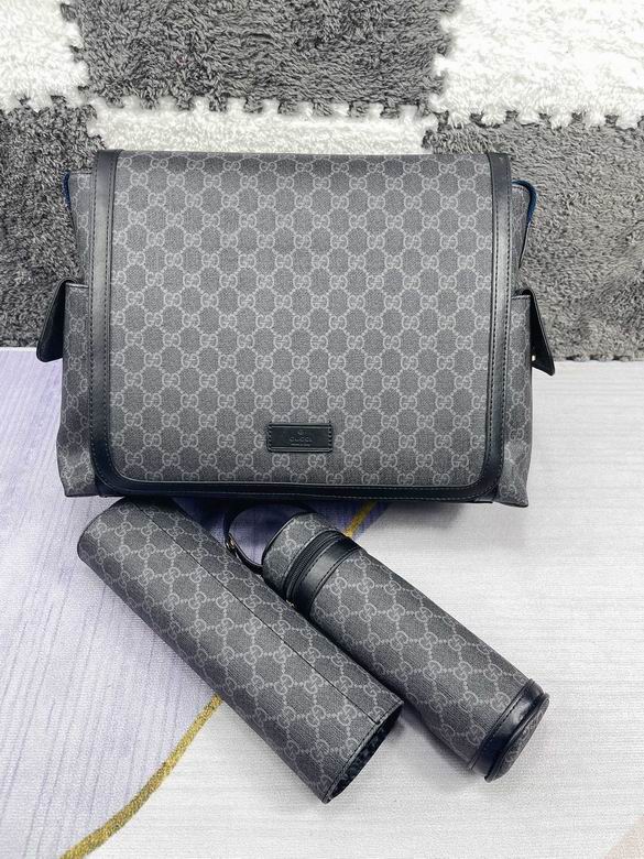 Gucci 42x32x15cm CX (1)