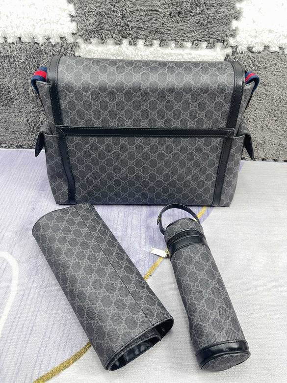 Gucci 42x32x15cm CX (3)